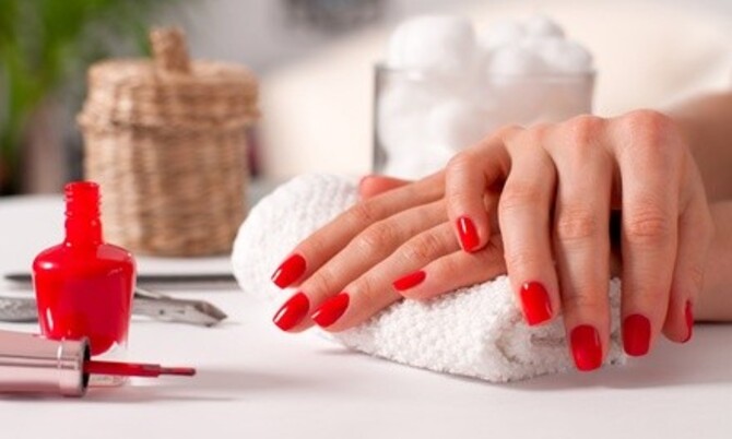 Deal for Nails by Danielle Santana